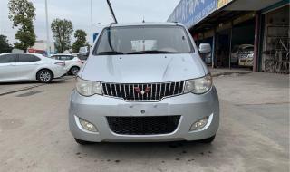 五菱宏光商务车报价